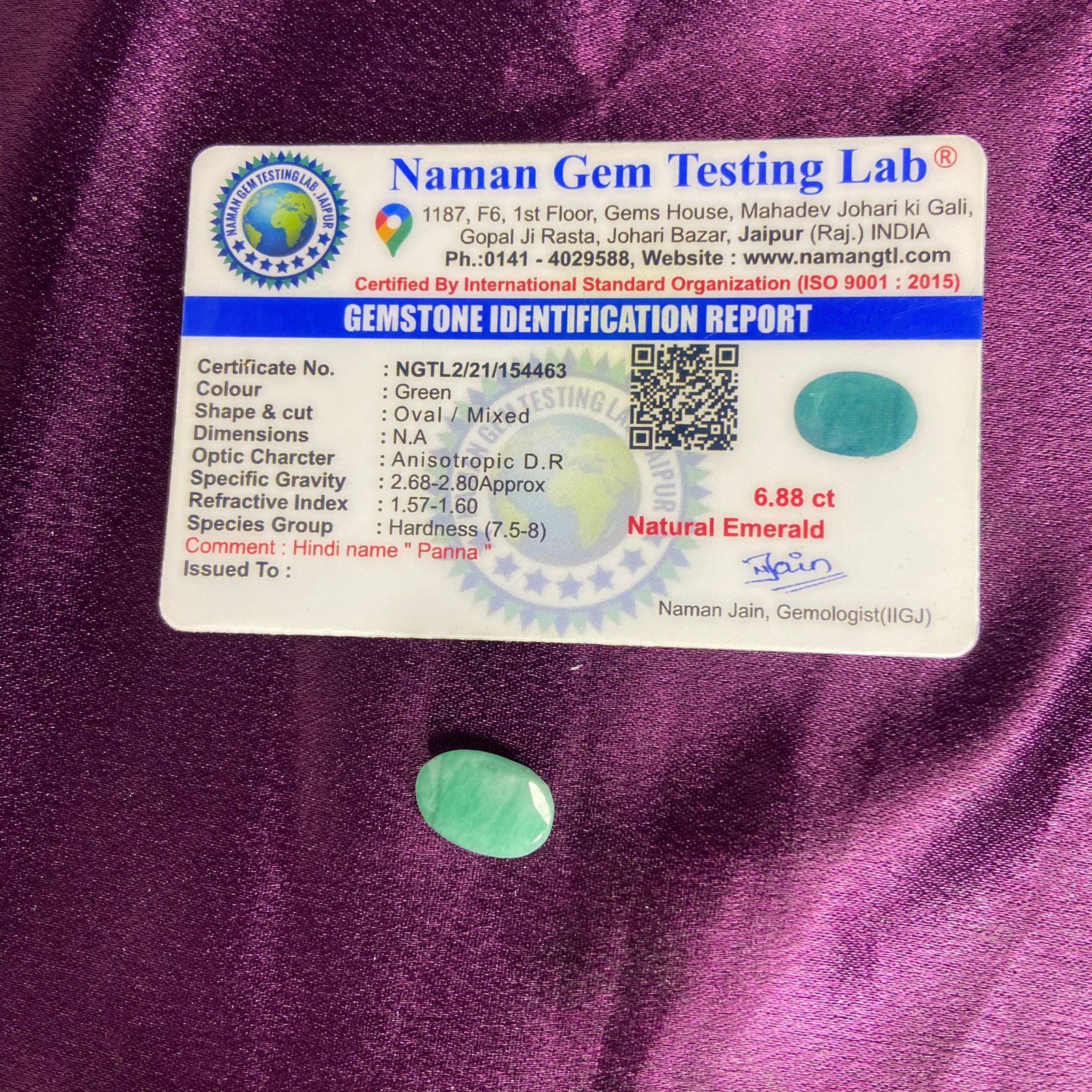 Emrald (पन्ना)  6.88 Ct