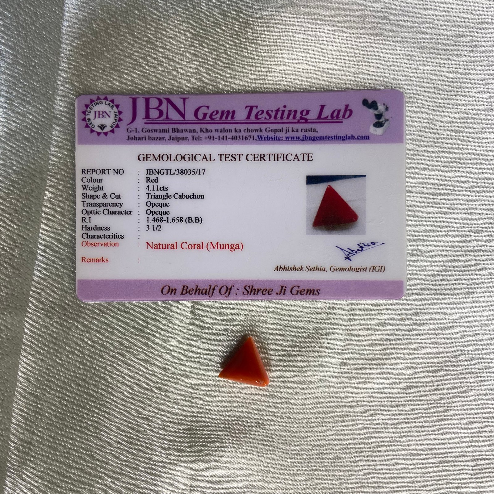 Red coral (मूंगा) 4.11 Cts