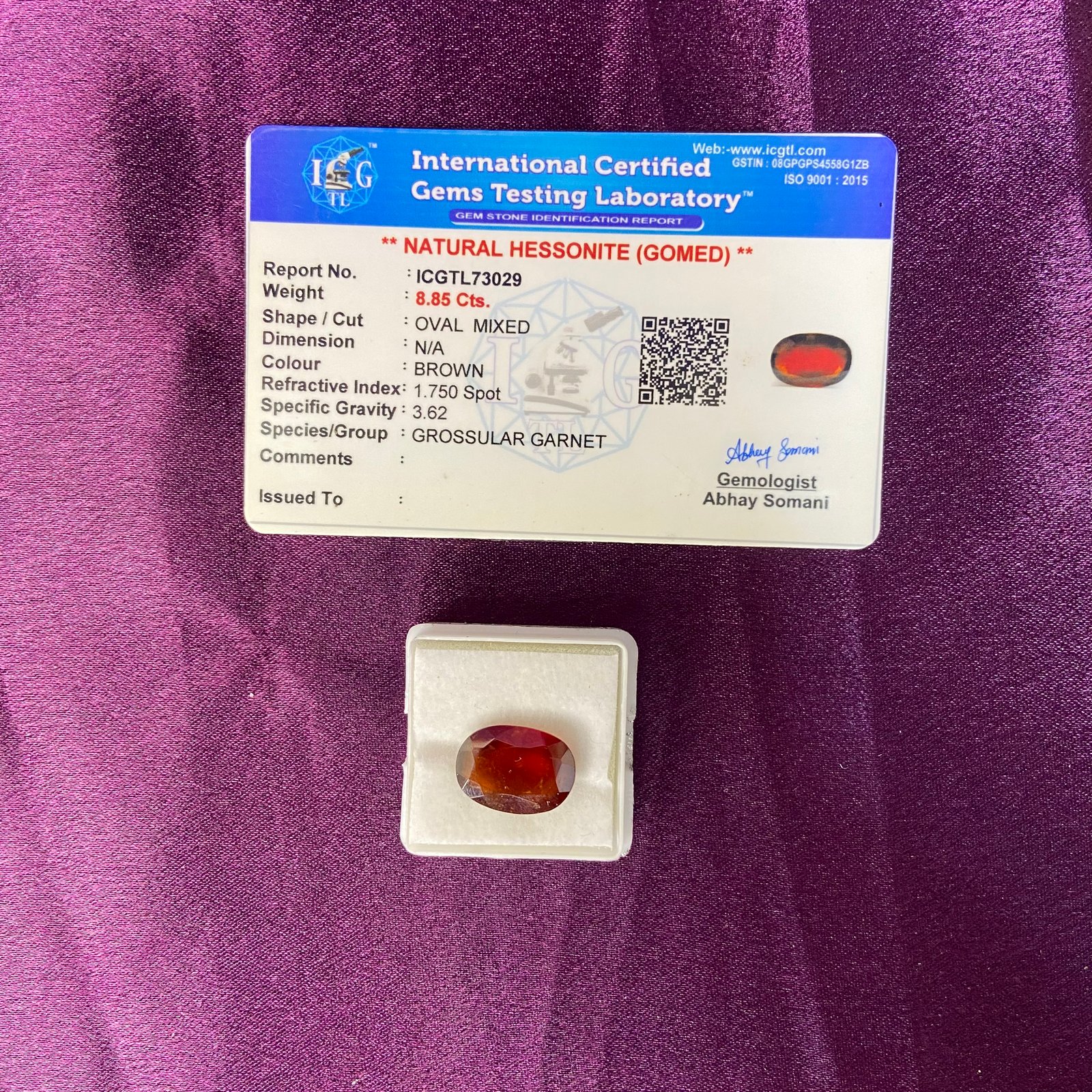 Hessonite (गोमेद) 8.85 Cts