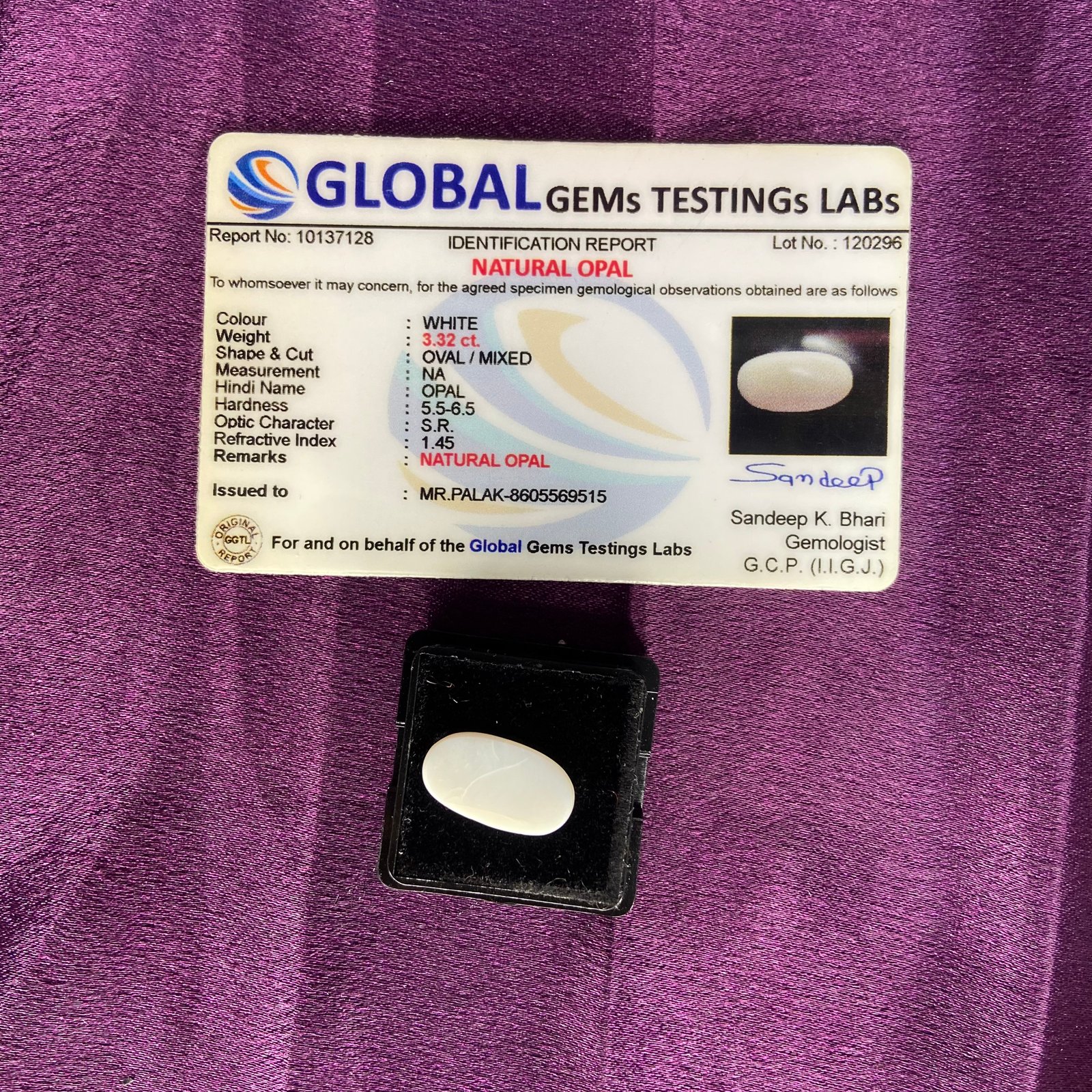 Opal (ओपल) 3.32 Ct