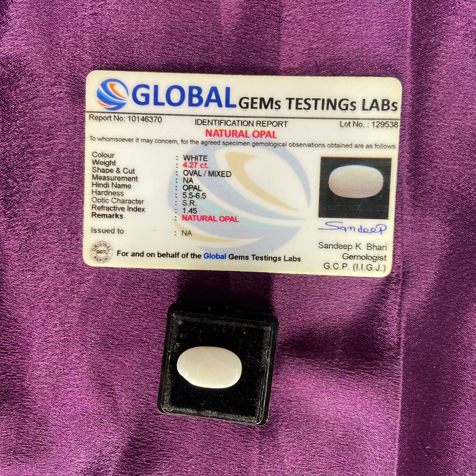 Opal (ओपल) 4.27 Ct