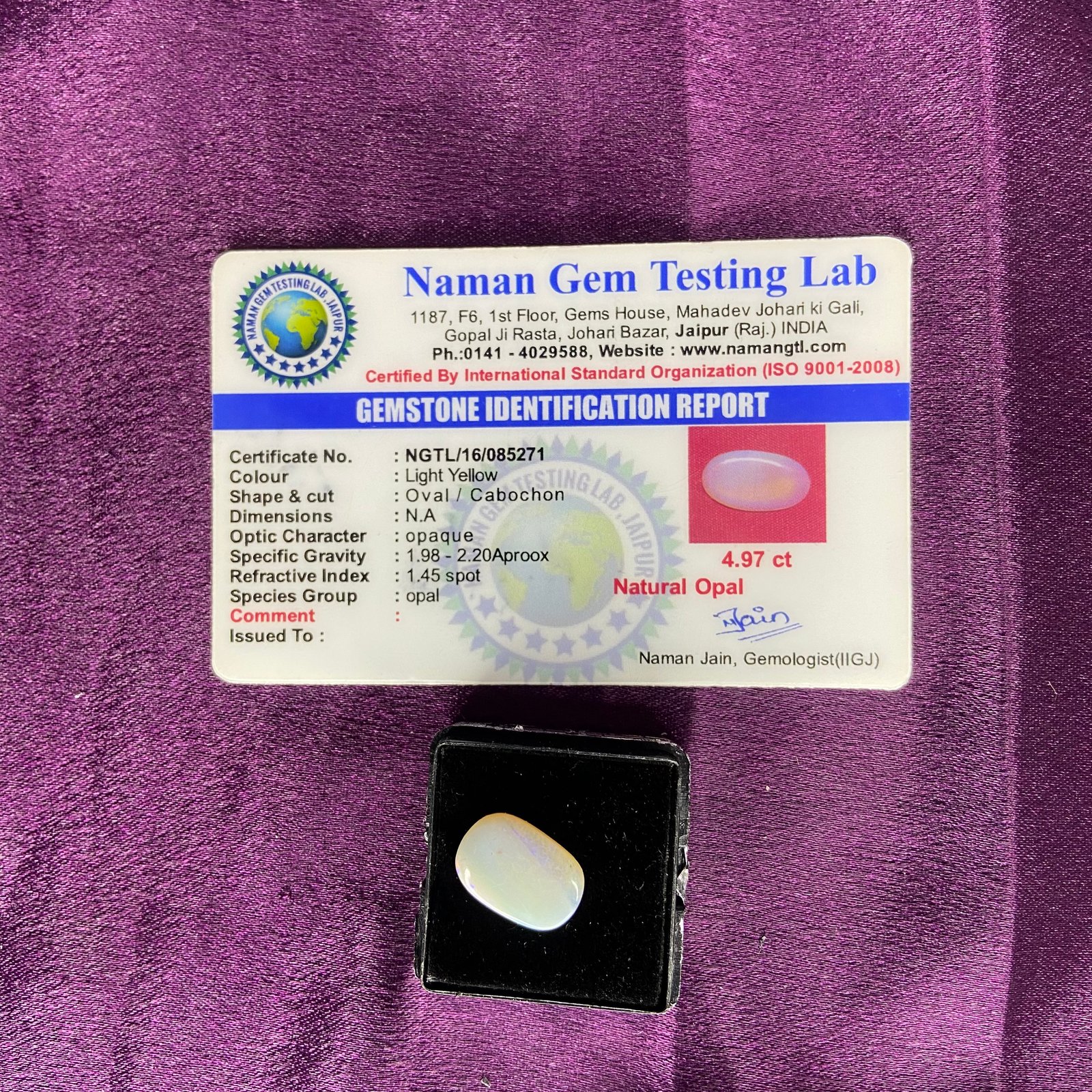 Opal (ओपल) 4.97 Ct